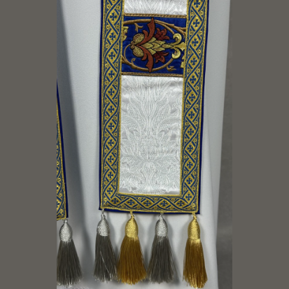 White semi-Gothic chasuble