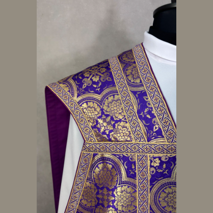 Roman Chasuble, Violet