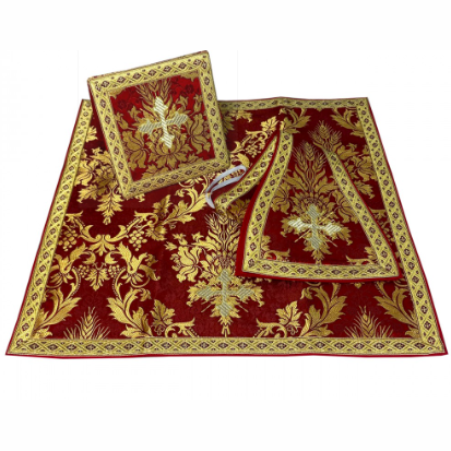 Roman Chasuble "Crucifixion" Red