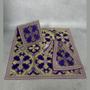 Roman Chasuble "Crucifixion" Violet