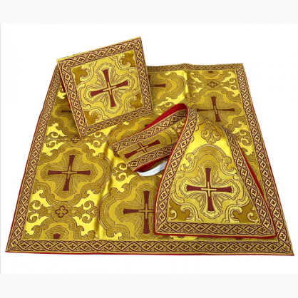 Roman chasuble Gold