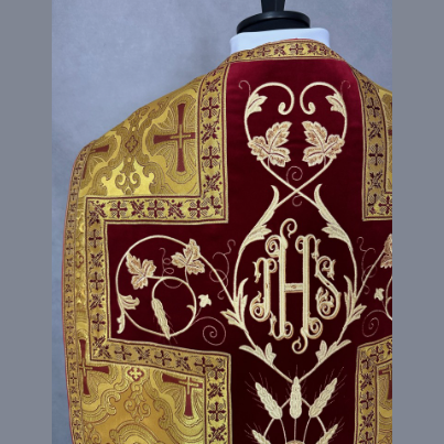 Roman chasuble, gold
