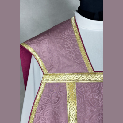 Roman chasuble with a cross Pink