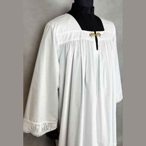 Cotton surplice with clasp KM01-023