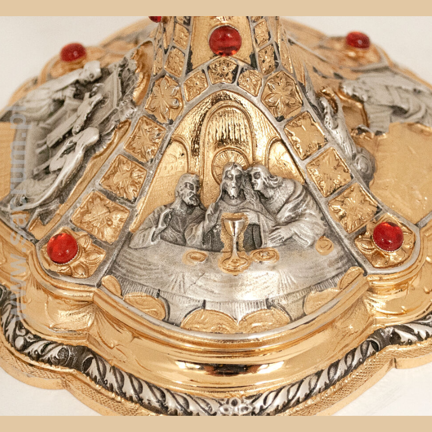 Kielich mszalny złocony, bogato zdobiony z kamieniami 23,5 cm – KSCM-012