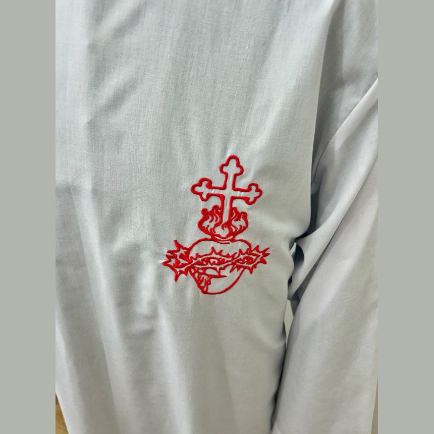 Alb with embroidered Sacred Heart of Jesus on the left chest ALB01-013
