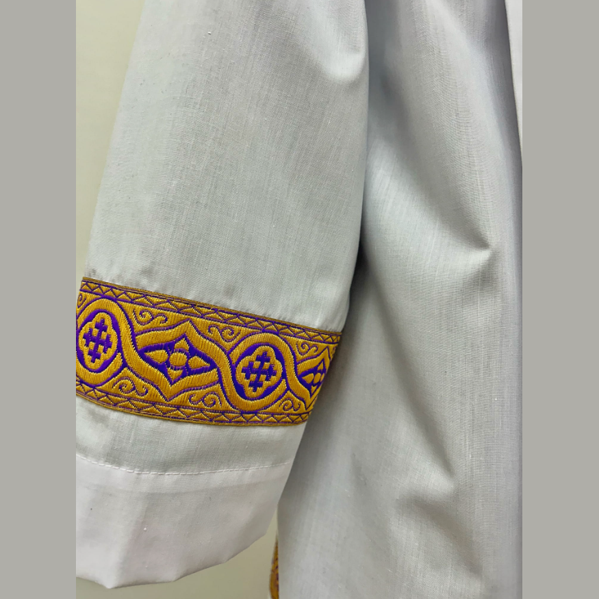 Alb decorated with gold-purple ribbon KM01-003