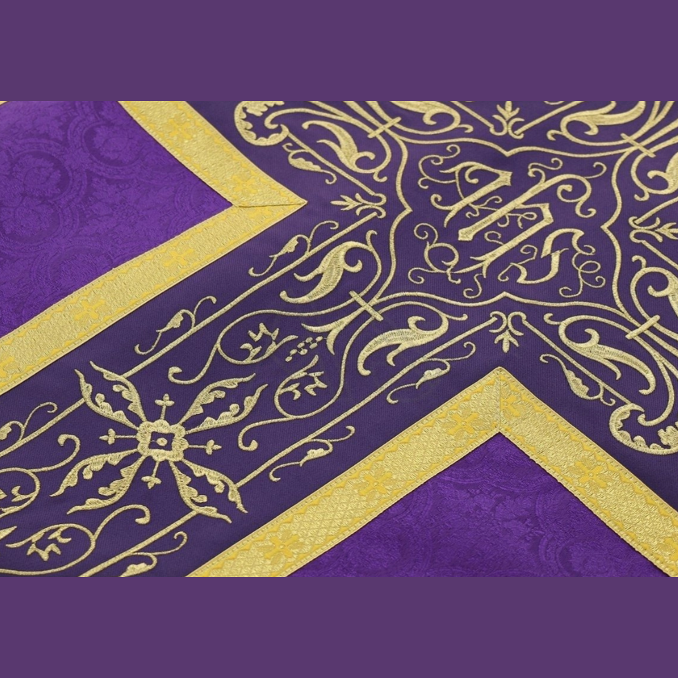 Roman chasuble Violet