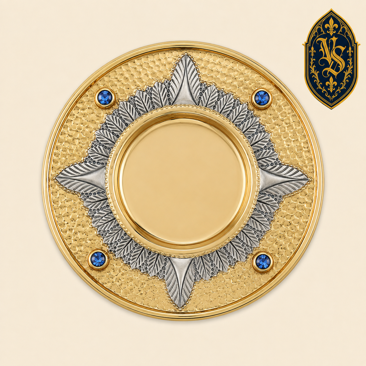 Patena liturgiczna złocona z niebieskimi kamieniami – PSCM-26