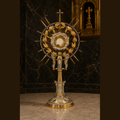 Monstrancja „Regina Eucharistiae” – 87 cm, pozłacana, z kamieniami, SCM-005