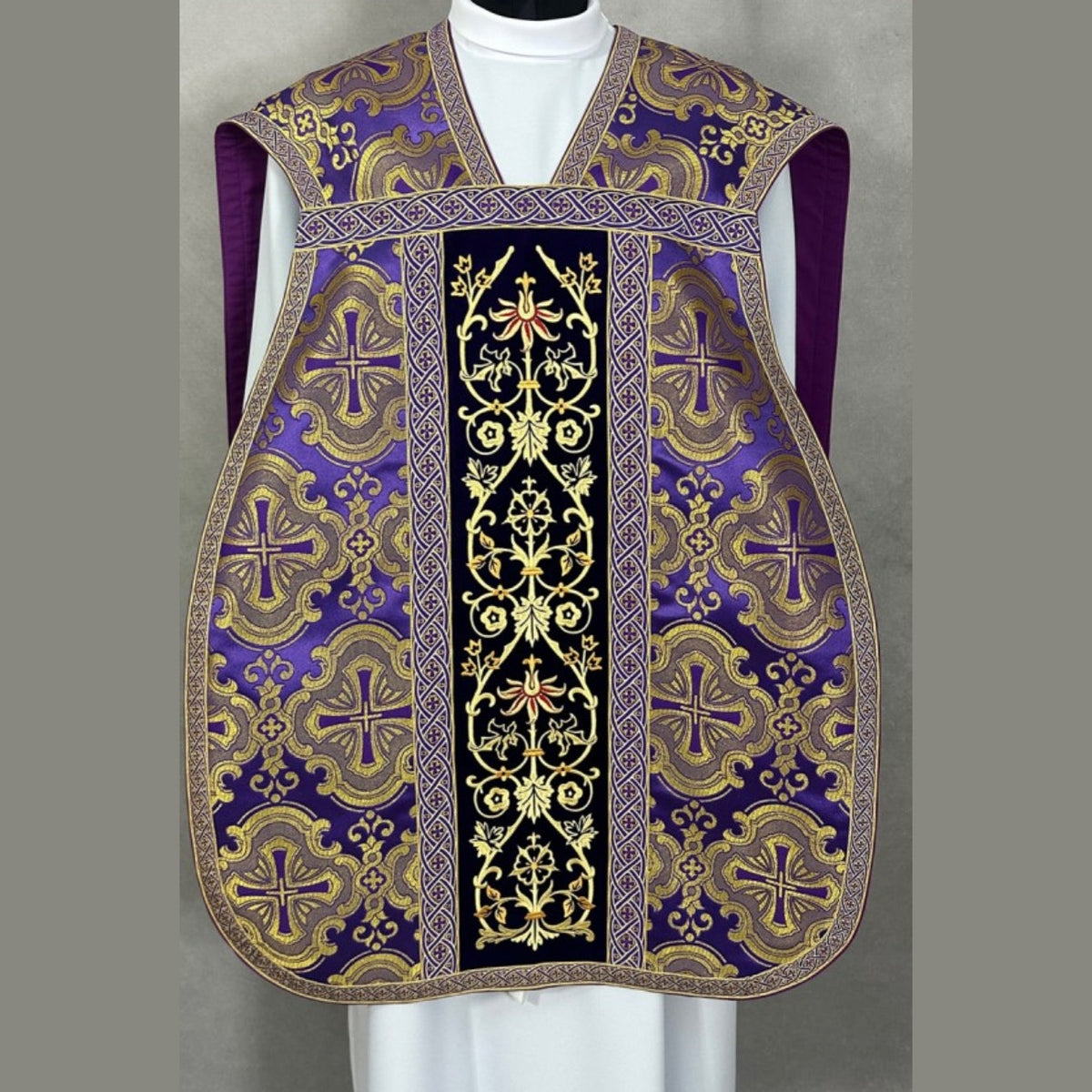 Roman chasuble with cross, Purple