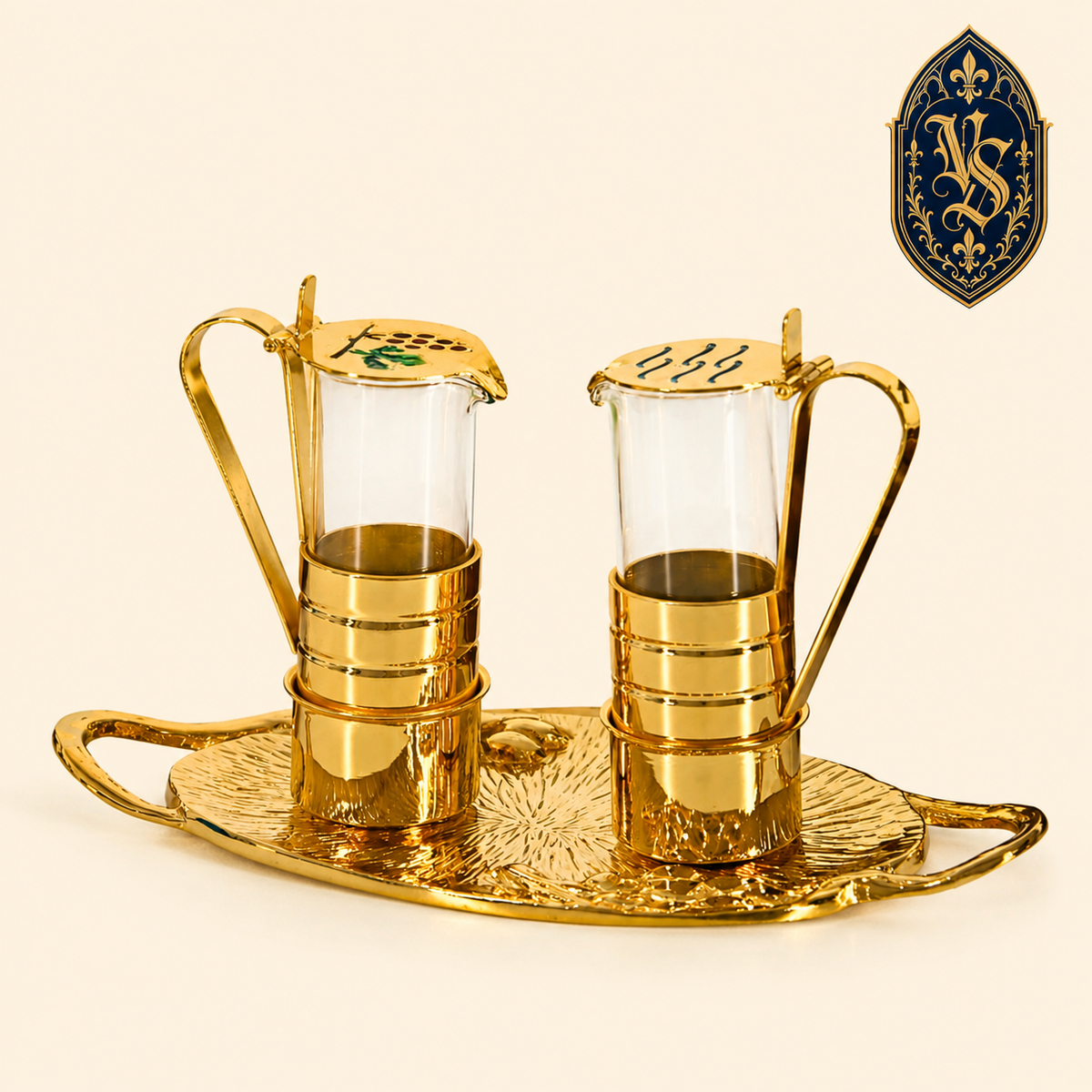 Pozłacany komplet ampułek liturgicznych na ozdobnej tacy 130 ml – ASCM-003