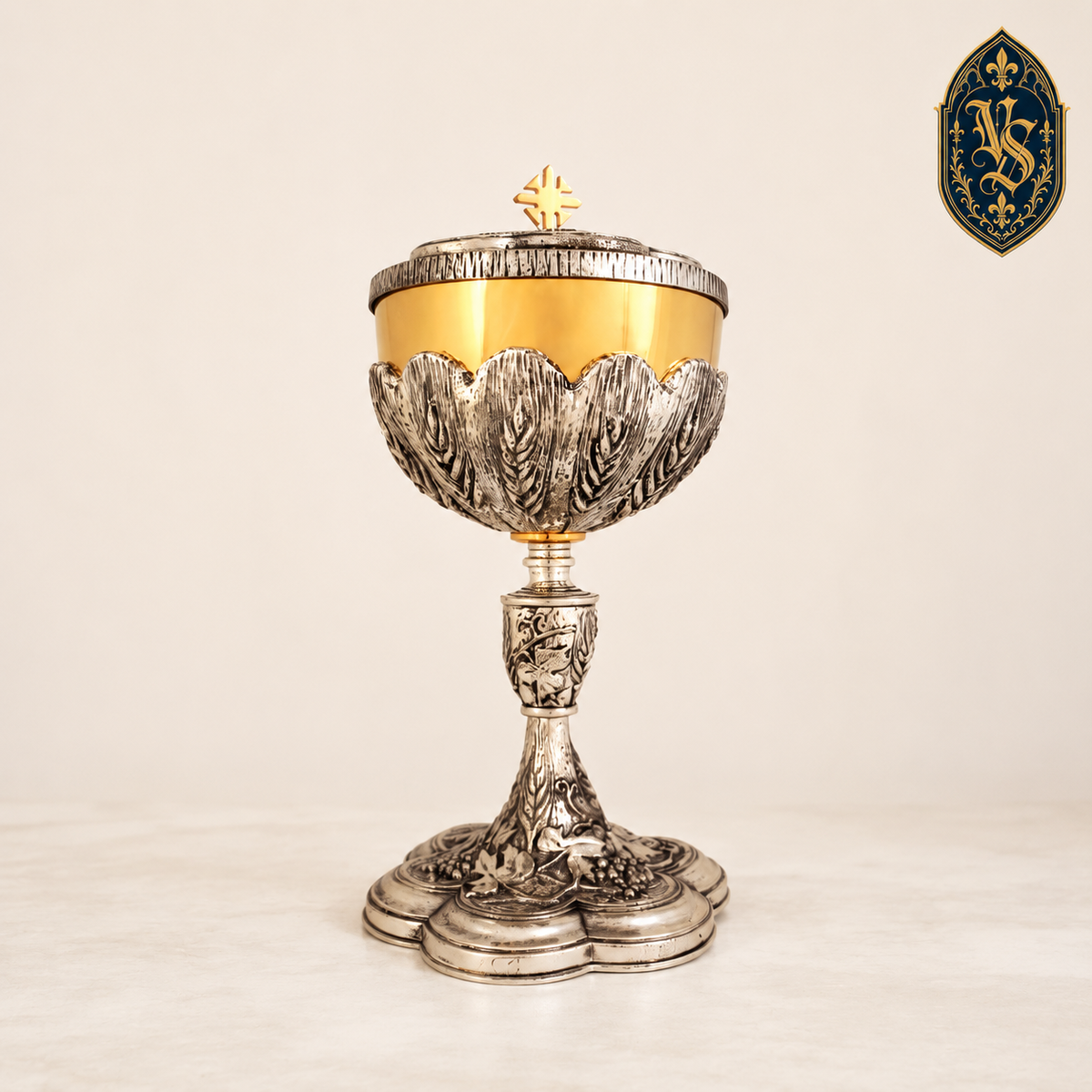 Cyborium liturgiczne bicolor z dekoracyjną srebrzoną oprawą 26 cm – CBSCM-010